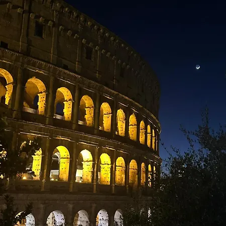 بيت ضيافة Fori Imperiali Colosseum *