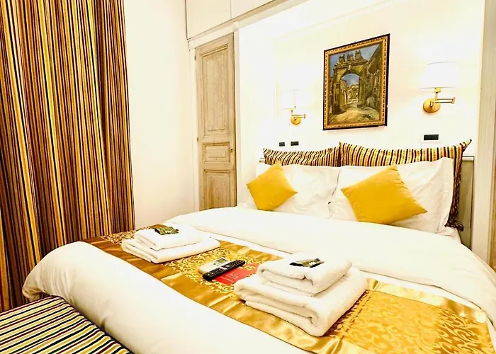 Fori Imperiali Colosseum *