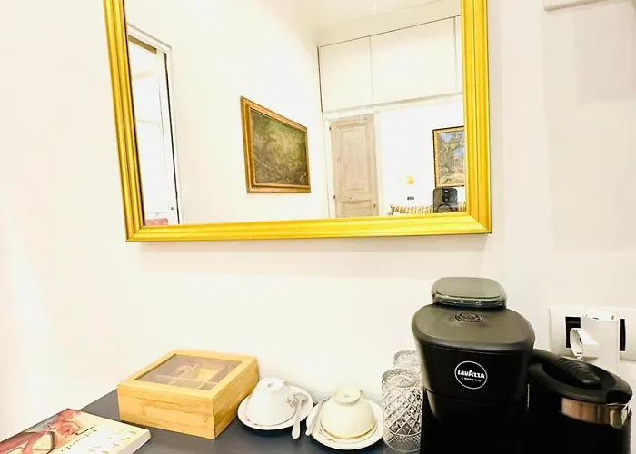 בית הארחה Fori Imperiali Colosseum רומא