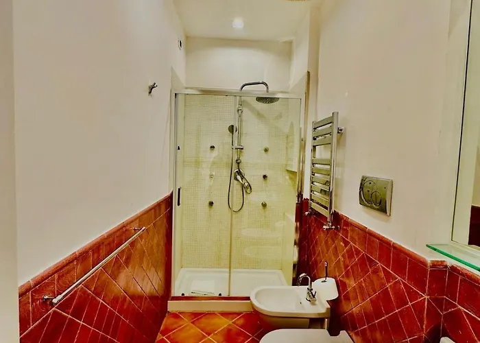 Fori Imperiali Colosseum בית הארחה