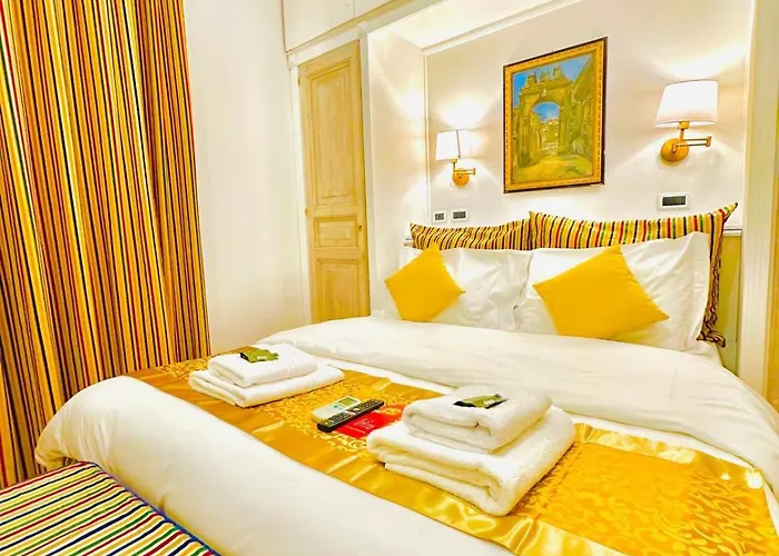 Fori Imperiali Colosseum רומא