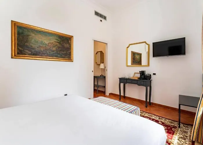 Fori Imperiali Colosseum בית הארחה רומא